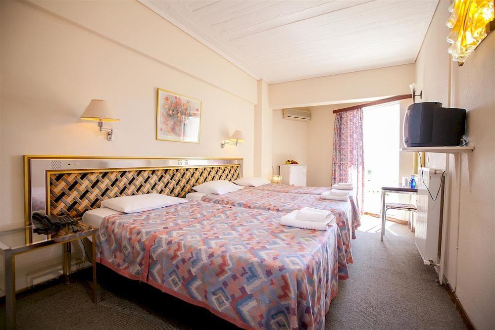 Hotel Theoxenia Anex Mesolóngion 외부 사진