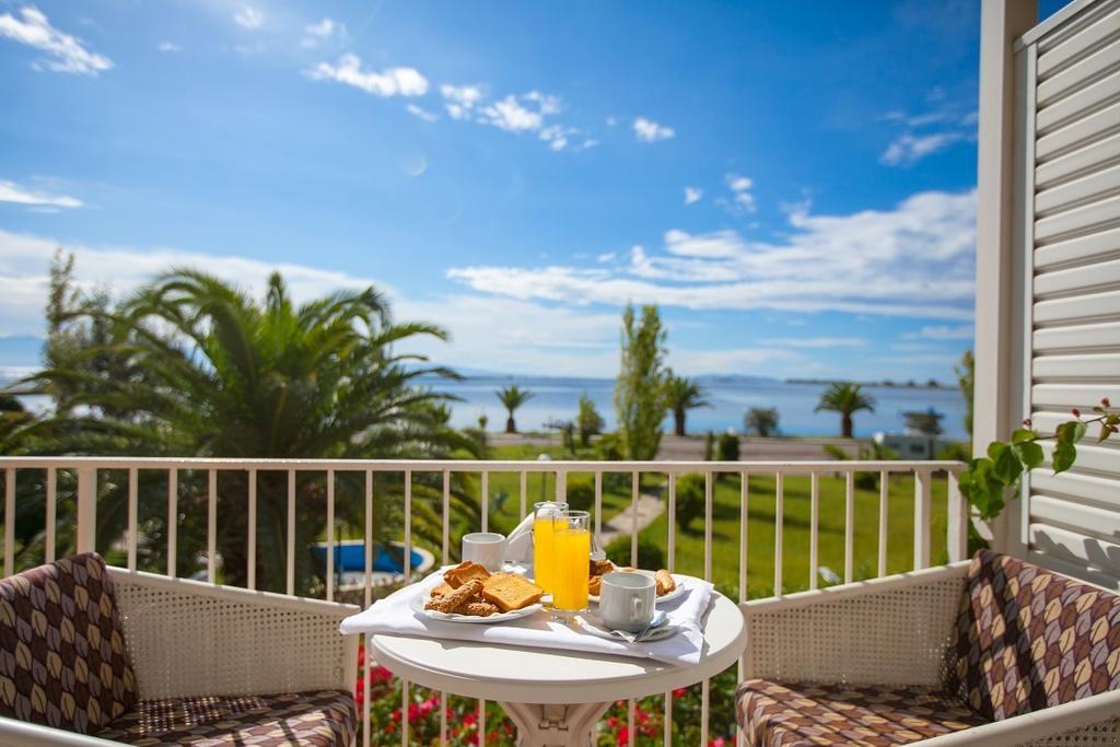 Hotel Theoxenia Anex Mesolóngion 외부 사진